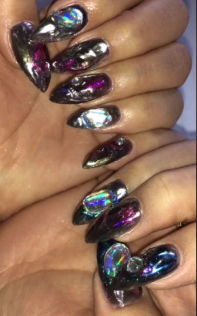 opal nails featured on TikTok @yanggemadeinchina