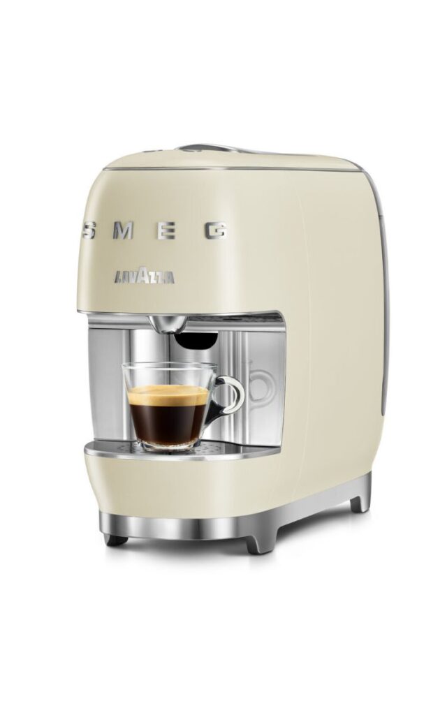 Lavazza A Modo Mio Capsule Coffee Machine Smeg Cream