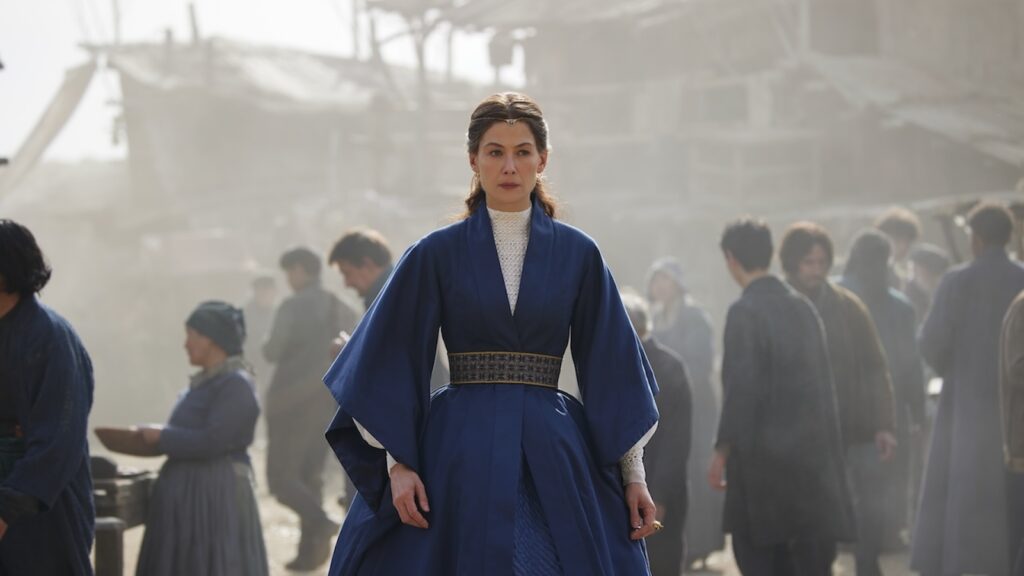 Moiraine Damodred played by Rosamund Pike