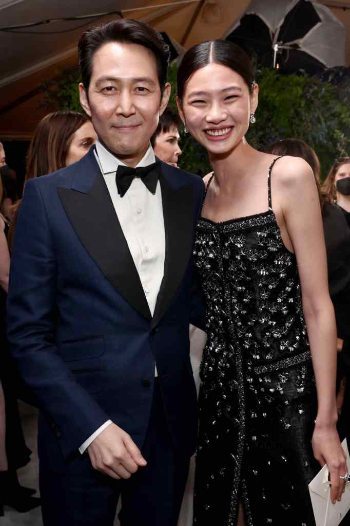 Lee Jung-jae and HoYeon Jung at the 2022 SAG Awards