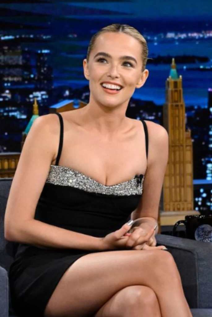 Zoey Deutch with Chrome Nails on The Tonight Show