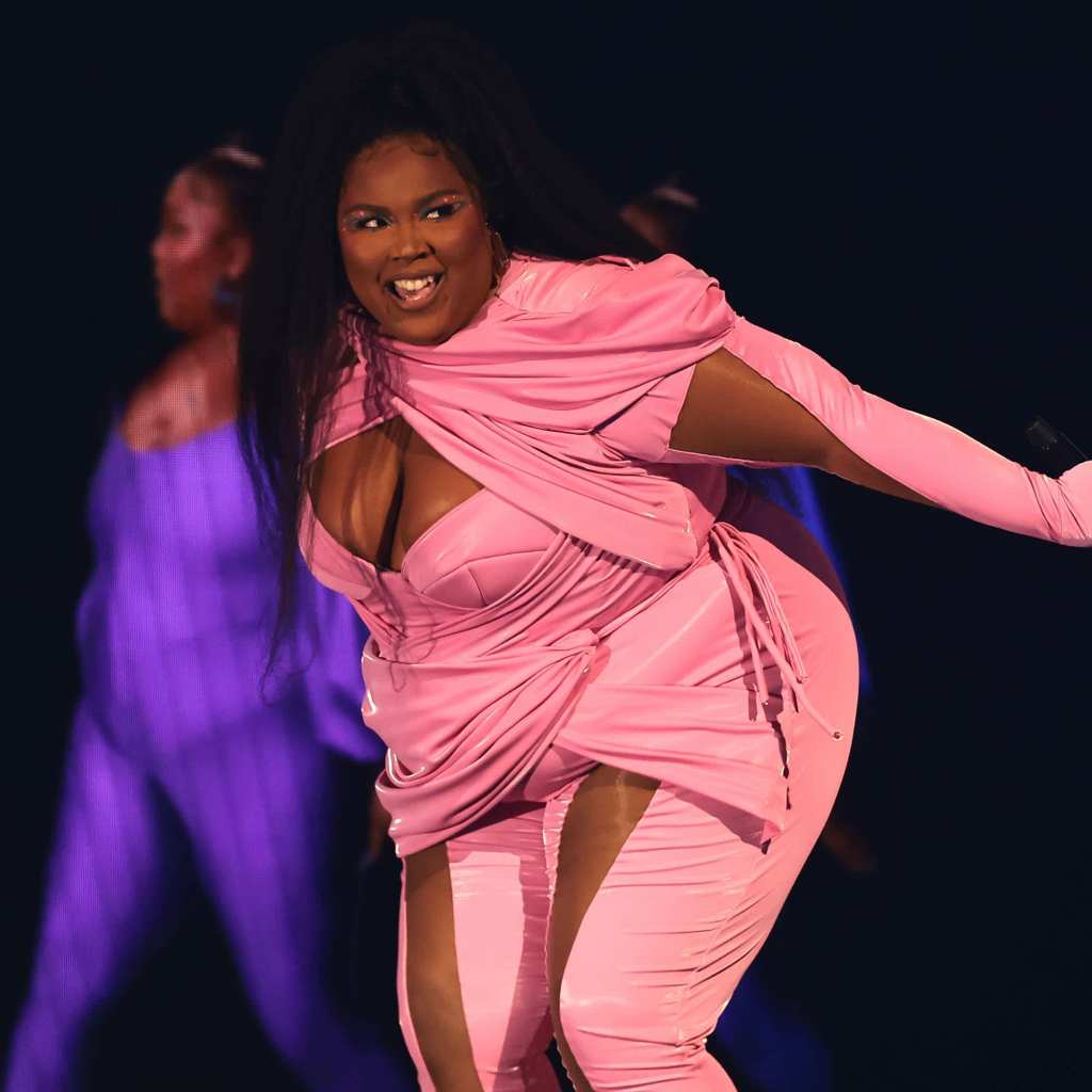 lizzo how to watch mtv vmas 2022