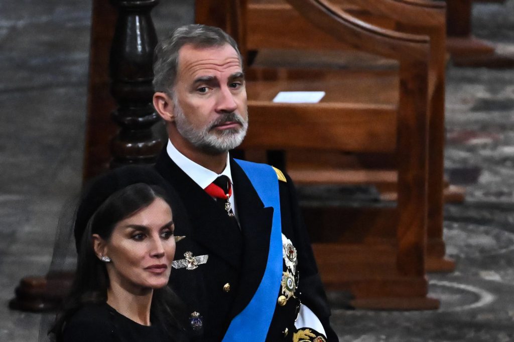 Queen Letizia's Brooch at Queen Elizabeth's Funeral