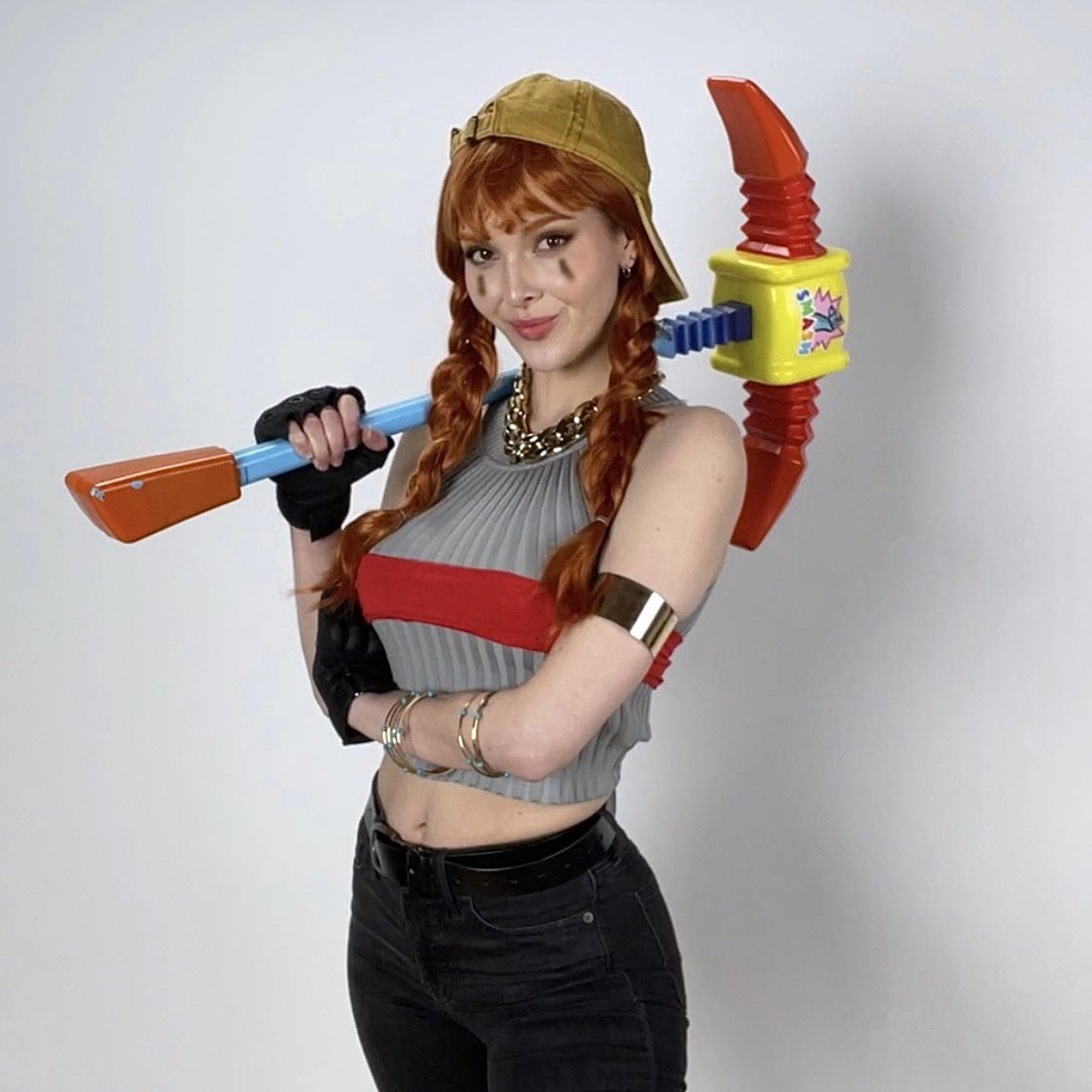 Streamer Fasffy in Fortnite cosplay.