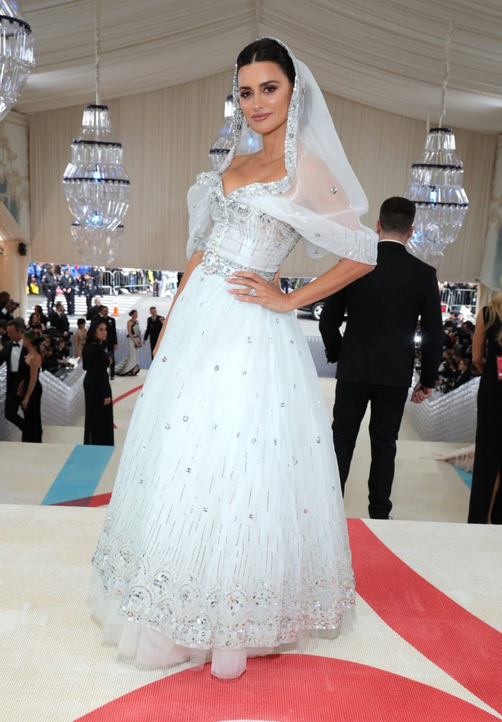 Penélope Cruz attends The 2023 Met Gala