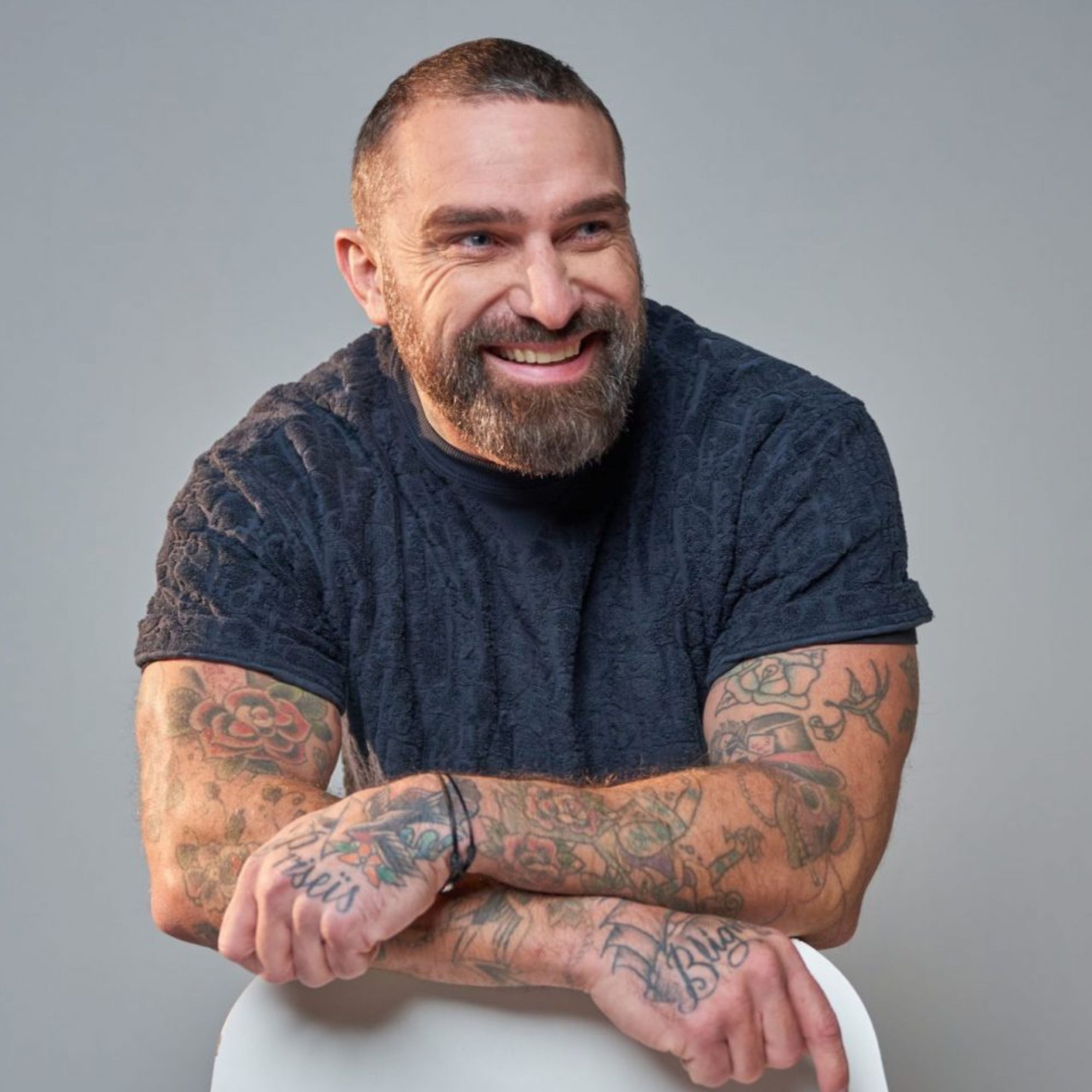 million dollar island ant middleton