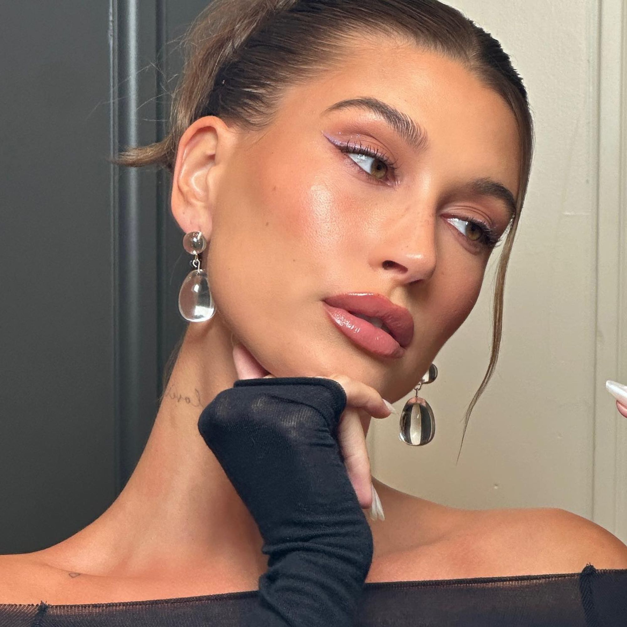 Hailey Bieber Sunscreen (1)