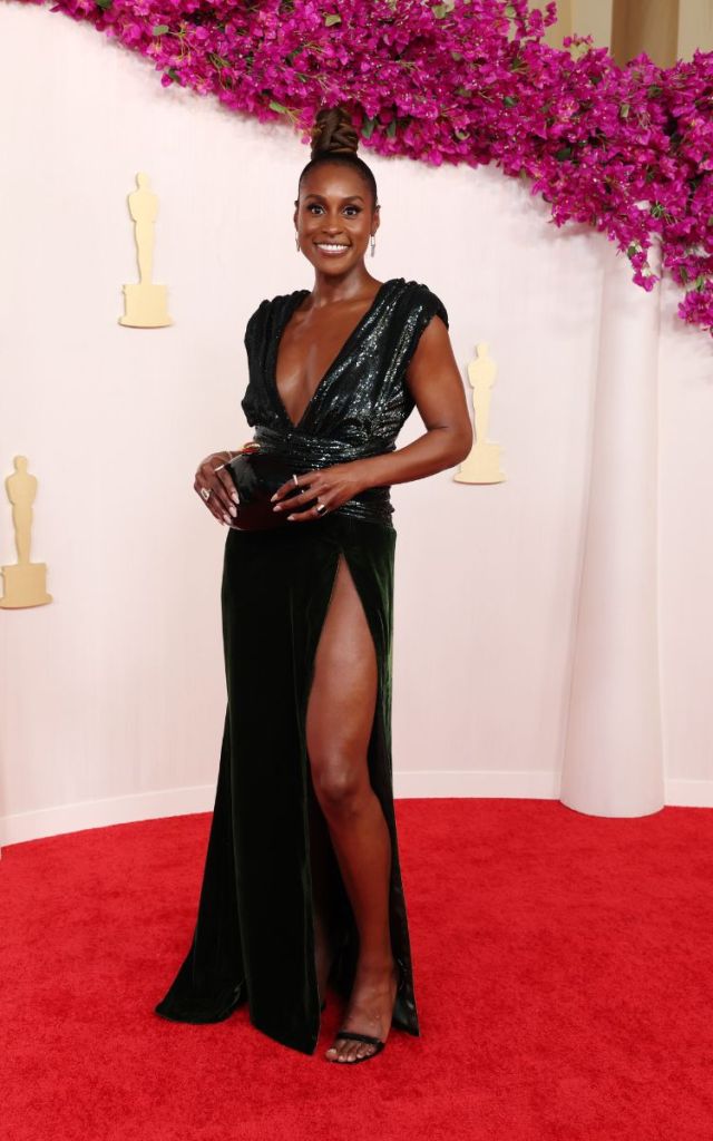 Issa Rae (1) - oscars red carpet